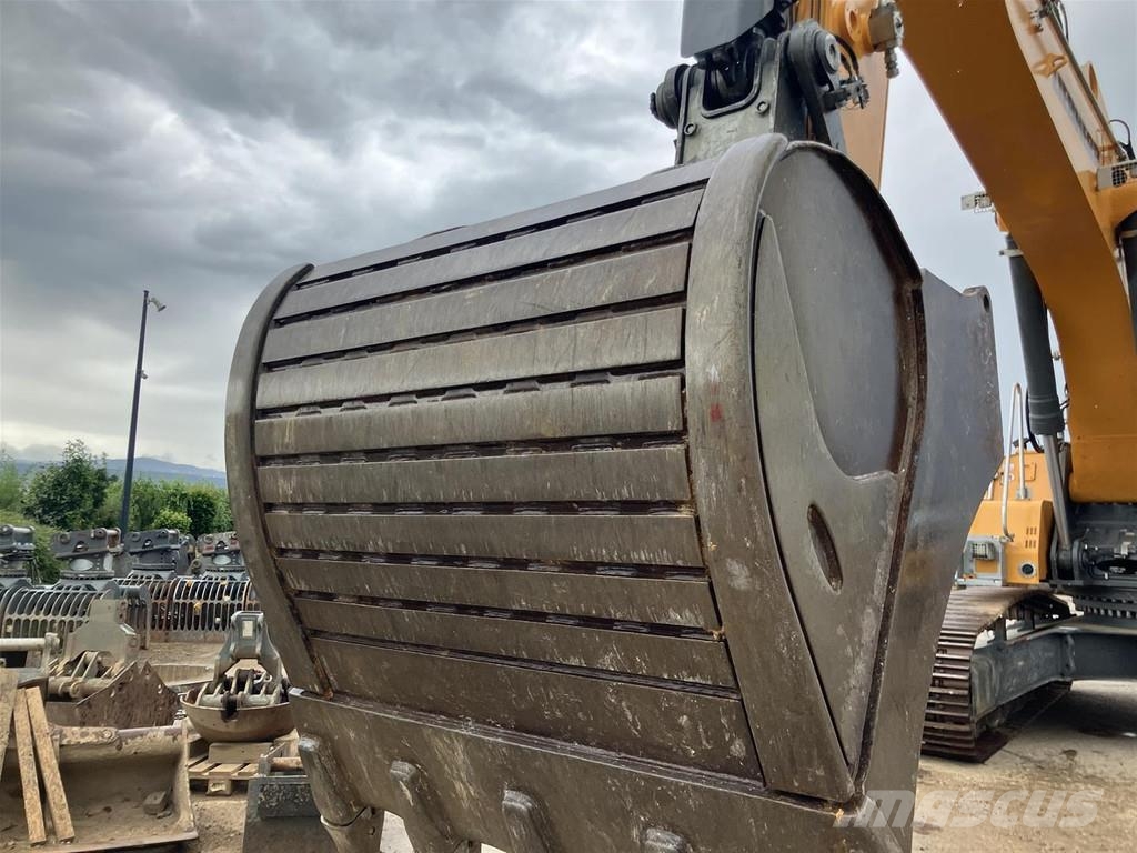 Liebherr R 956 Litronic Pelle sur chenilles