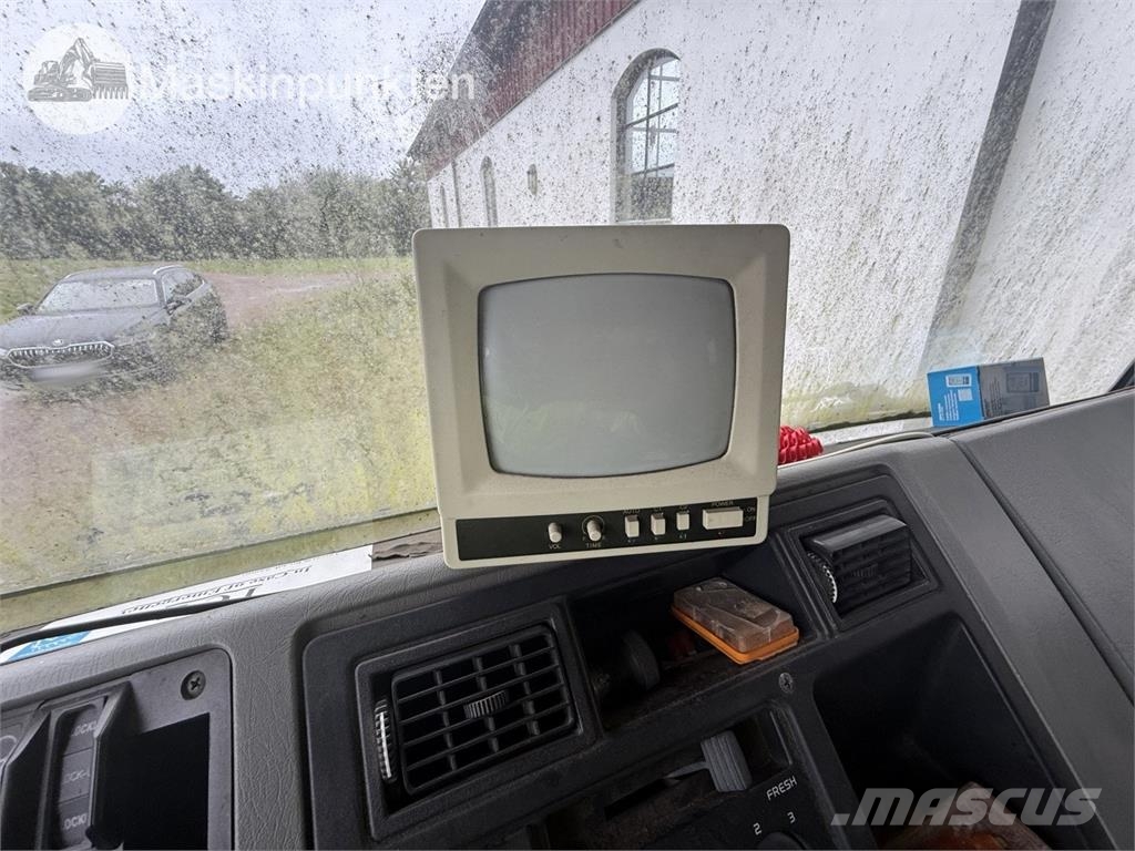 Volvo FL 614 4X2 Loomaveokid