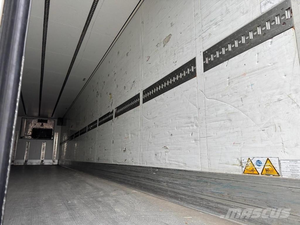 Schmitz Cargobull SCB S3B THERMO KING SLX 400 - 3 AXLE SCHMITZ Külmikpoolhaagised