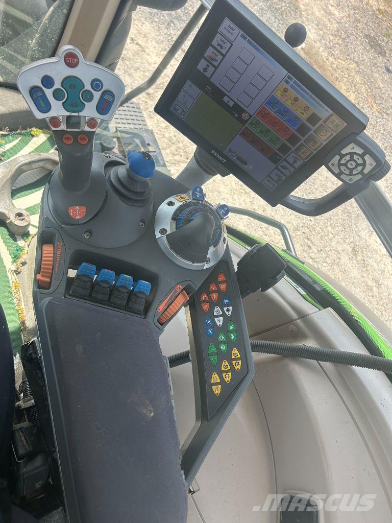 Fendt 828 S4 PROFI + Traktorer