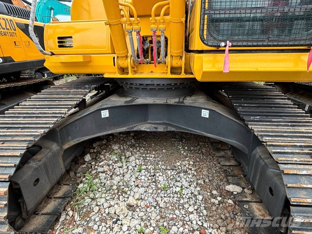 Komatsu PC 200 Гусеничні екскаватори
