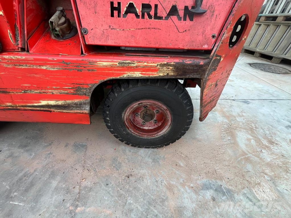 Harlan HTAD30 Terminalni tegljači