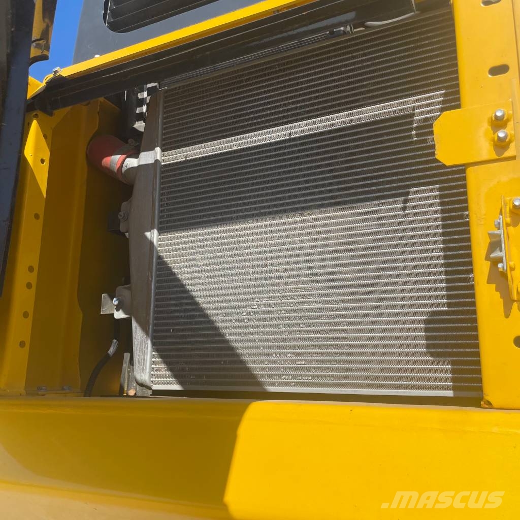 Komatsu PC 450 Paletli ekskavatörler