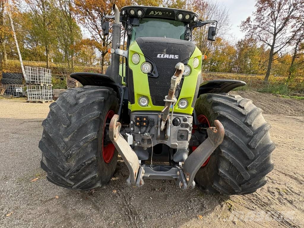 CLAAS Arion 850 CMatic Traktörler