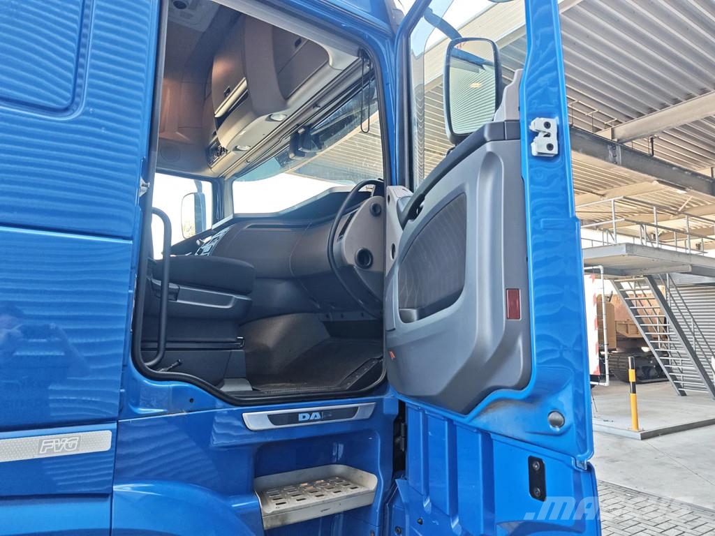 DAF XF 480 6x2 + FVG FS 4 Pieces! مركبات النقل