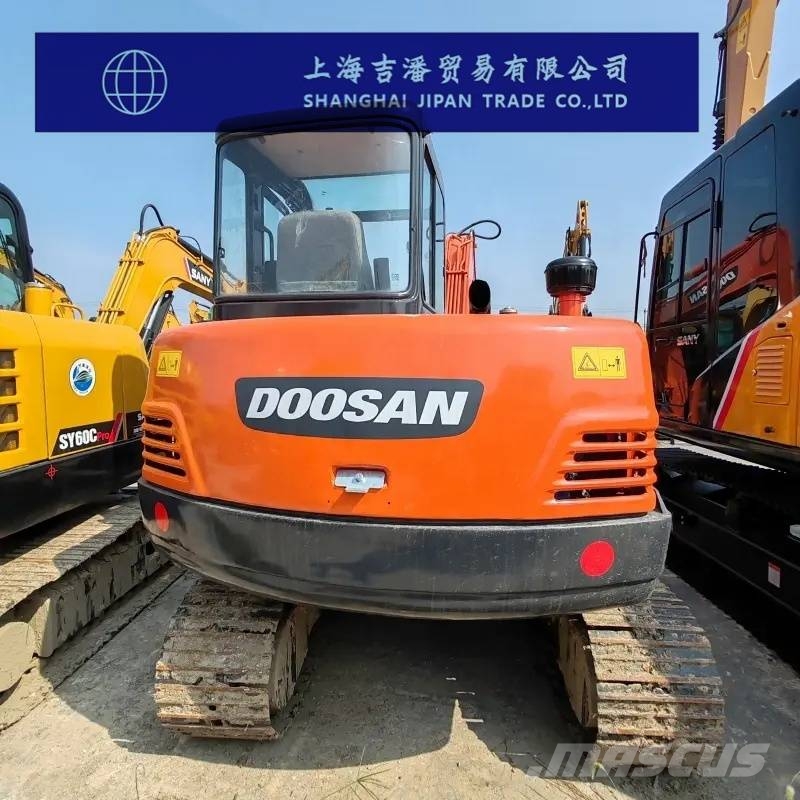 Doosan DH 55 소형 굴삭기 7톤 미만