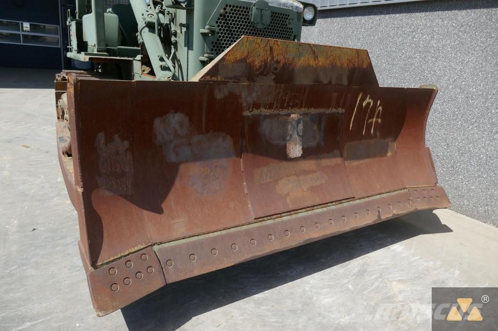CAT D7F Ex-army 크롤러 도저