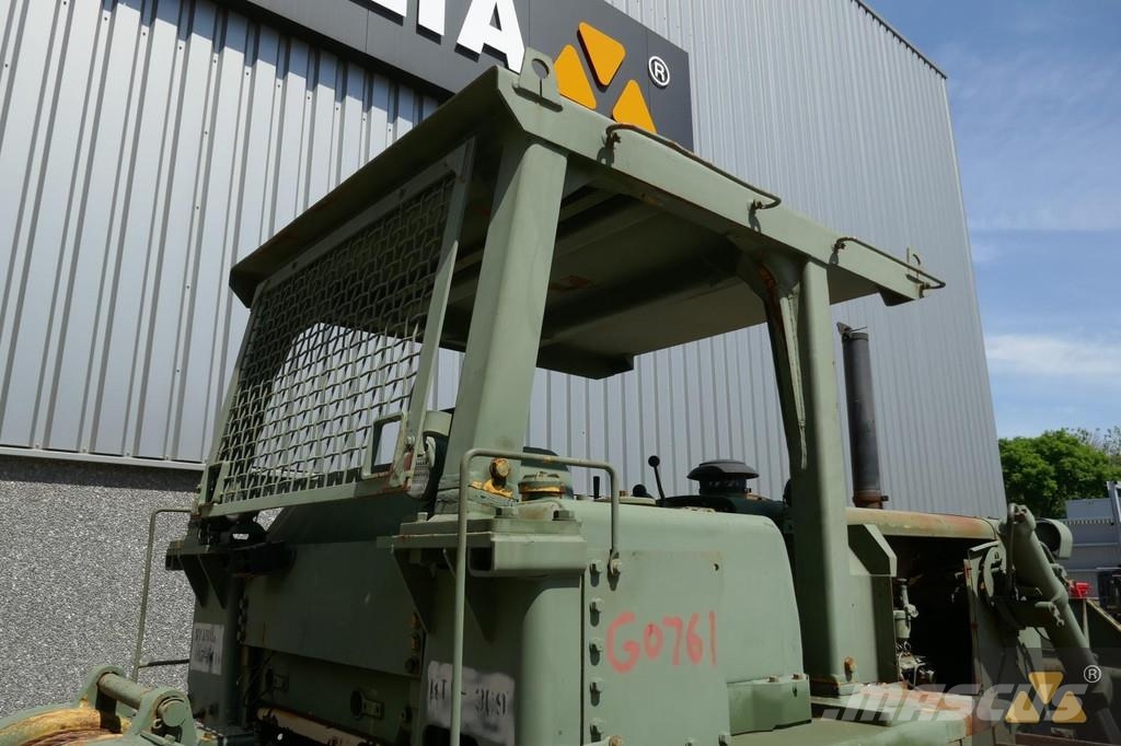 CAT D7F Ex-army Buldožeri guseničari