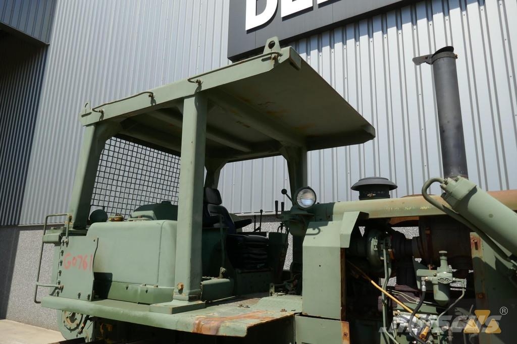 CAT D7F Ex-army Buldožeri guseničari