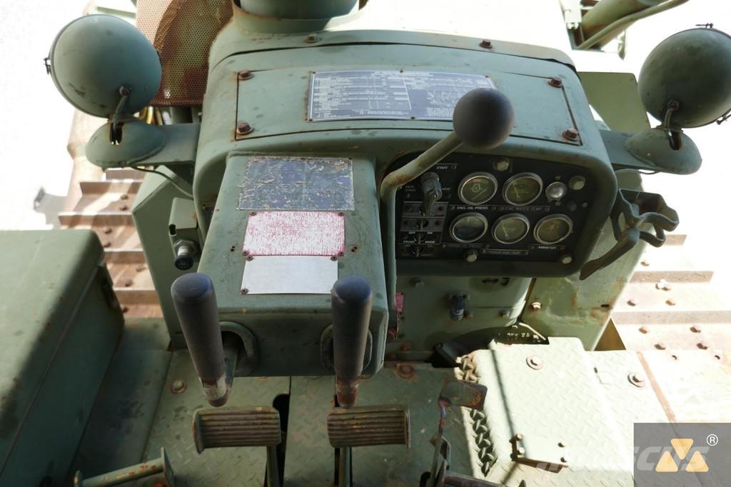 CAT D7F Ex-army Buldožeri guseničari