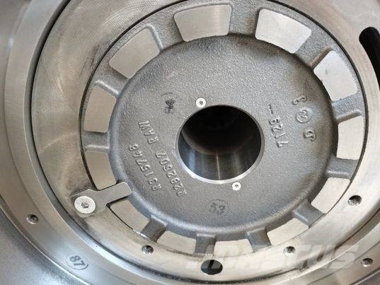 John Deere 6155 R WOM rear R545140 Getriebe