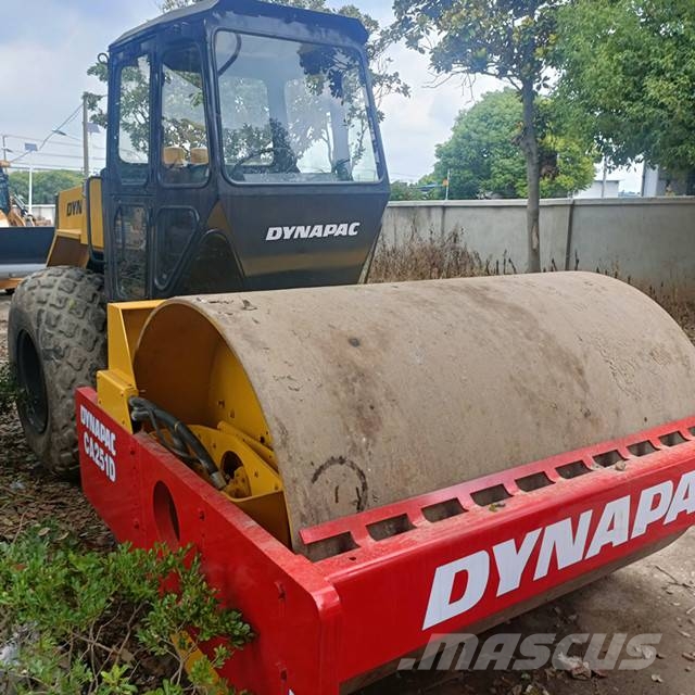 Dynapac CA 251 D Rodillos de un solo tambor