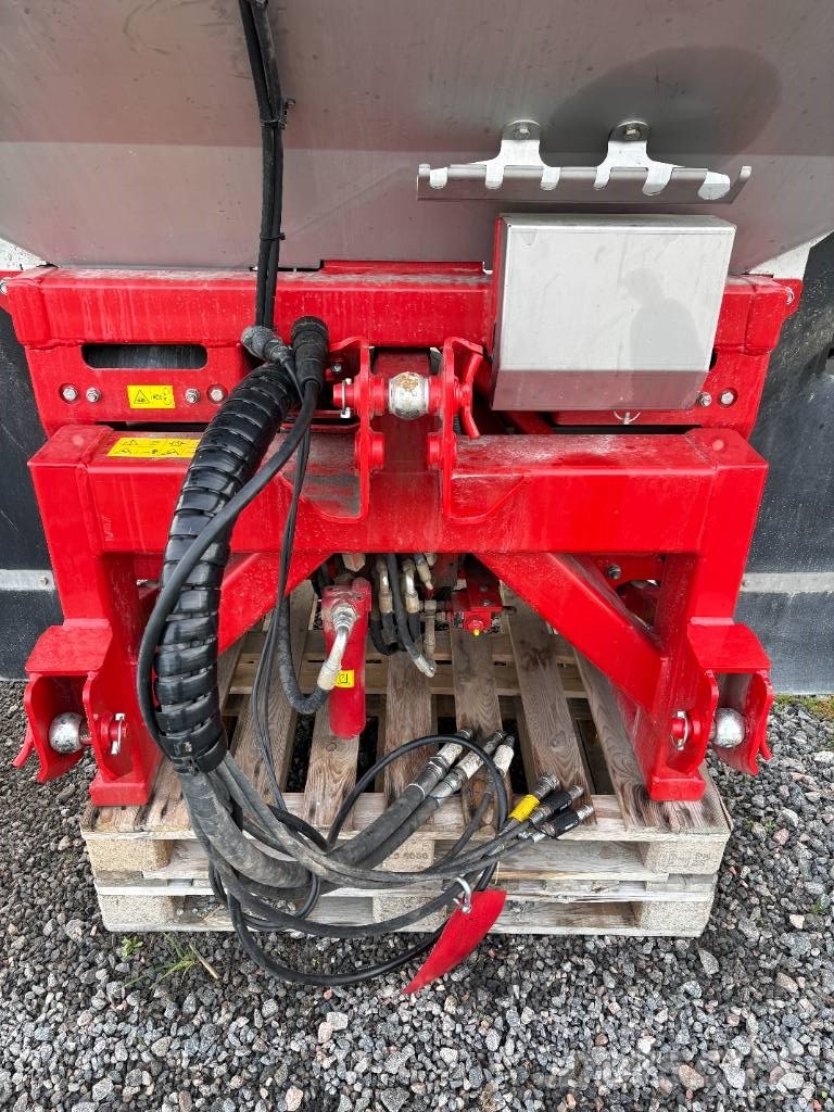 Bredal F4 4000L GÖDSELSPRIDARE HYDR. DRIFT Розсіювач мінеральних добрив