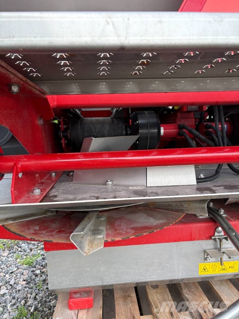 Bredal F4 4000L GÖDSELSPRIDARE HYDR. DRIFT Розсіювач мінеральних добрив