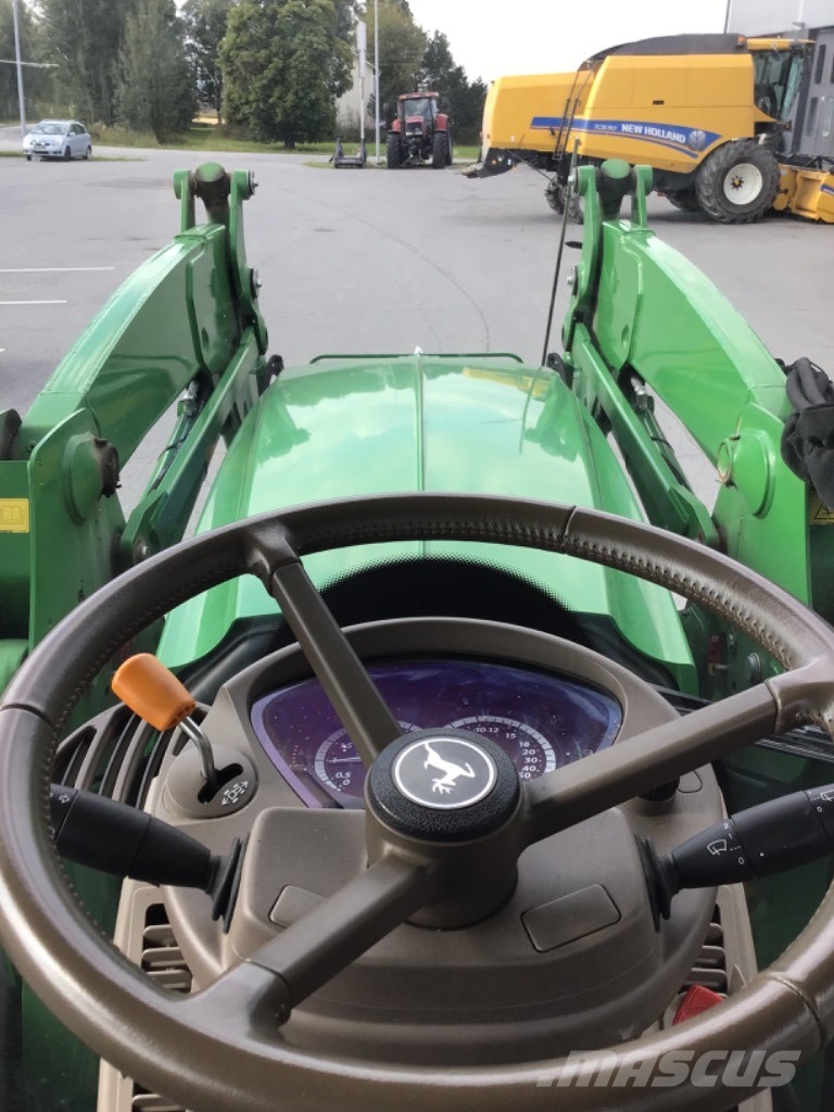 John Deere 6155 R الجرارات