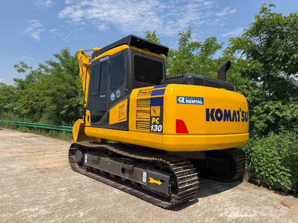 Komatsu PC 130-7 중형굴삭기 7톤-28톤