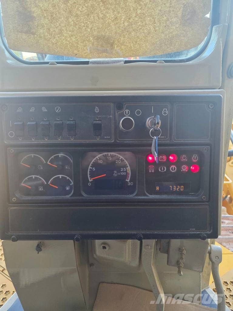 CAT D 10 R 履帶推土機