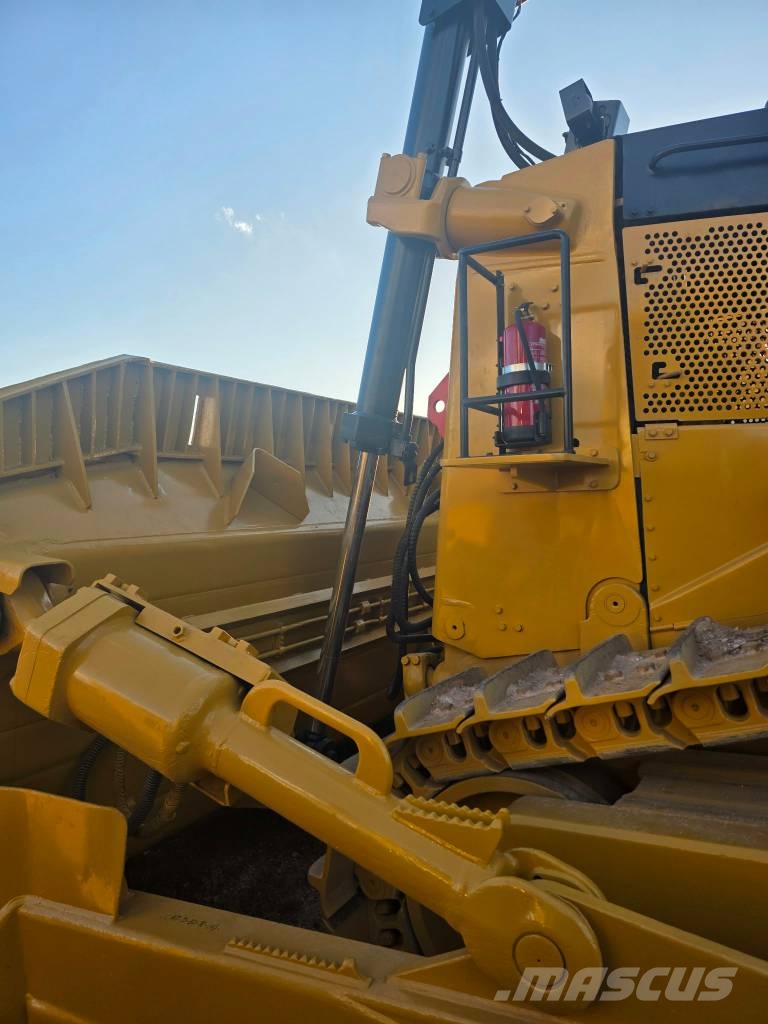 CAT D 10 R 履帶推土機