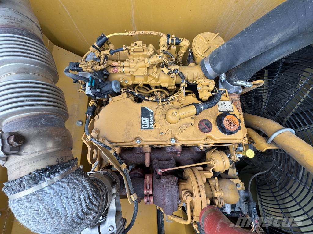 CAT 320FL - New Bucket / Hammer Lines / Camera Верижен екскаватор