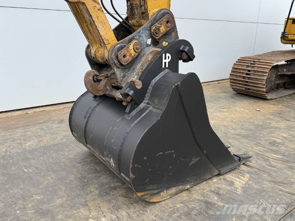 CAT 320FL - New Bucket / Hammer Lines / Camera Верижен екскаватор