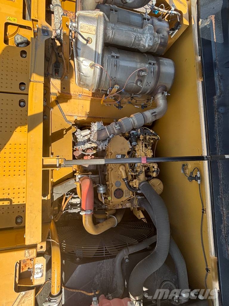 CAT 320 Верижен екскаватор