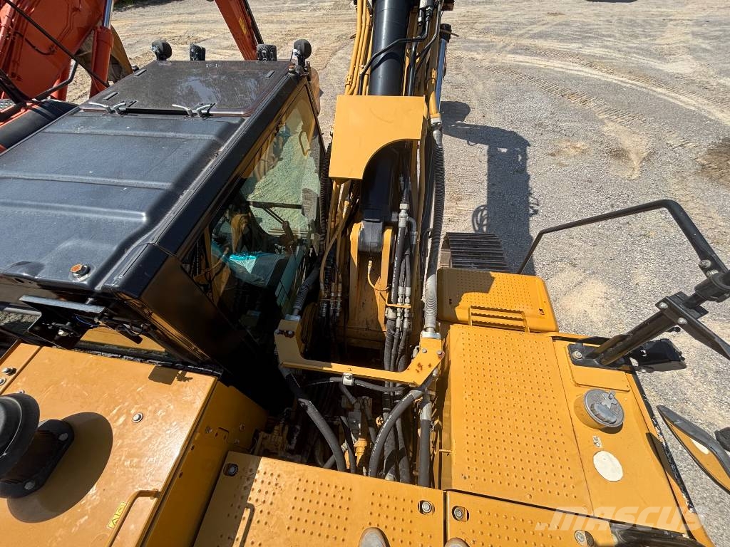CAT 320 Верижен екскаватор