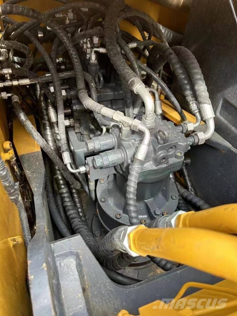 XCMG XE 150 D Midi excavators 7t - 12t
