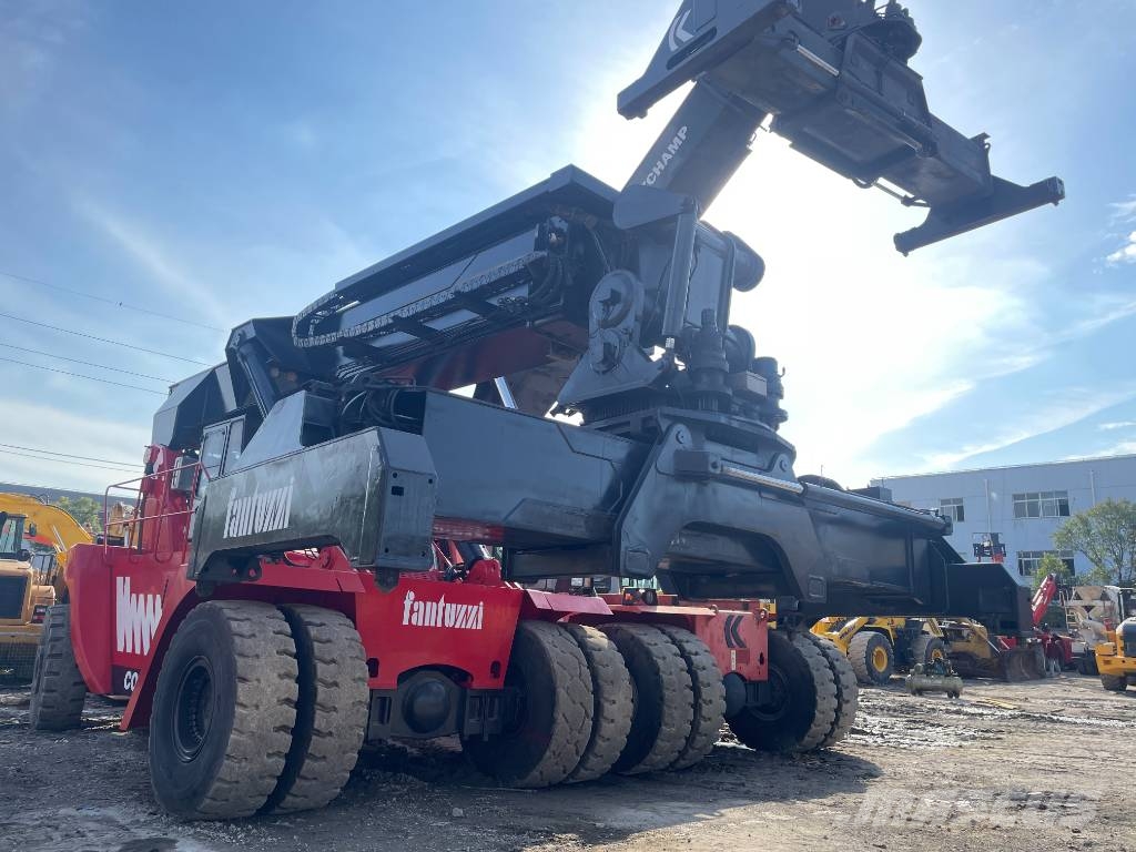 Fantuzzi 45 Ton Reach Stacker China Largest Supplier Reachstackere