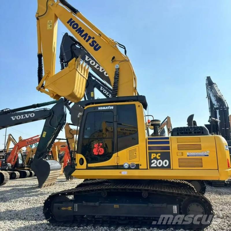 Komatsu PC 200 Bagri goseničarji