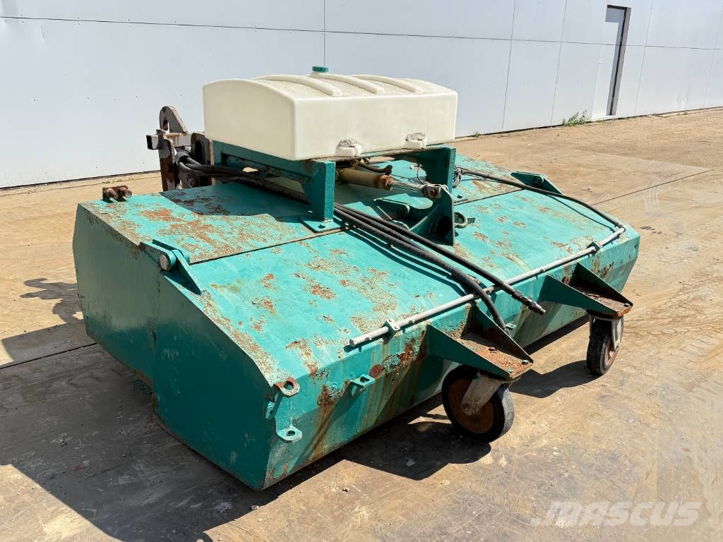SMB UKM 2.5 - Sweeper / Kehrmaschine / Veegmachine كناسات