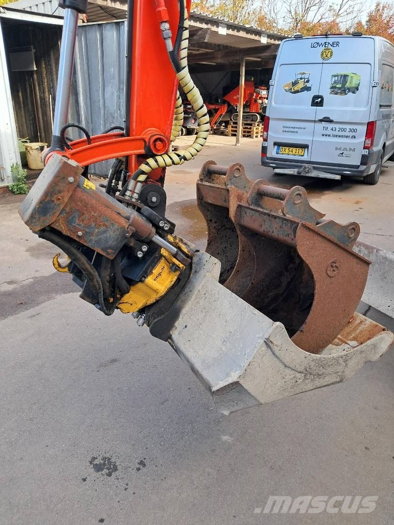 Kubota U 36-4 حفارات صغيرة أقل من 7 طن (حفارات صغيرة)