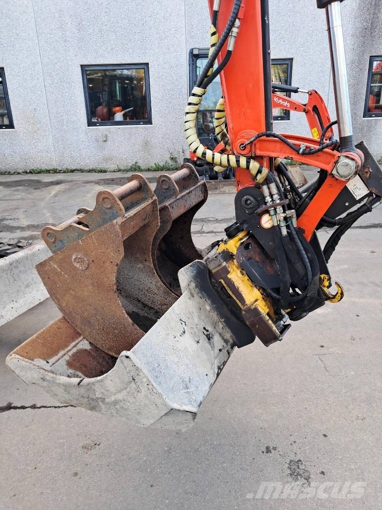 Kubota U 36-4 حفارات صغيرة أقل من 7 طن (حفارات صغيرة)