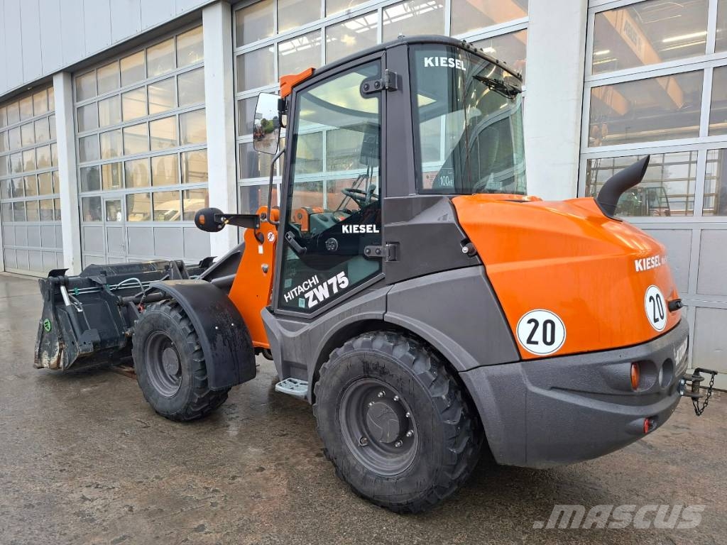 Hitachi ZW 75-6 Liukuohjatut kuormaajat