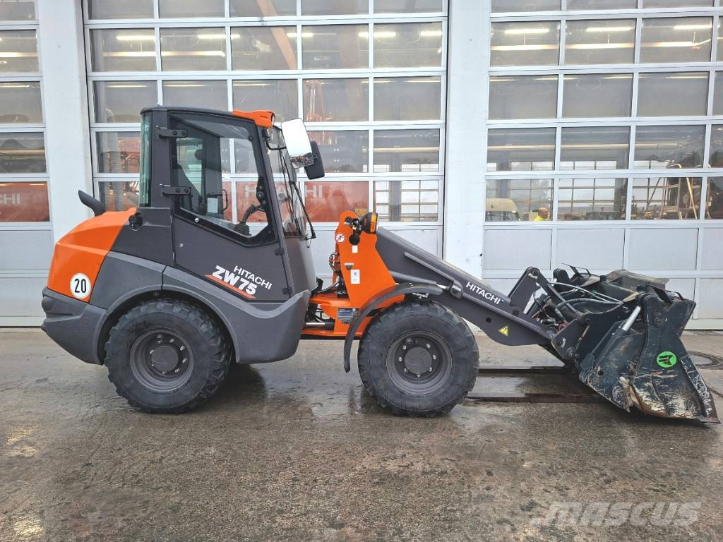 Hitachi ZW 75-6 Liukuohjatut kuormaajat
