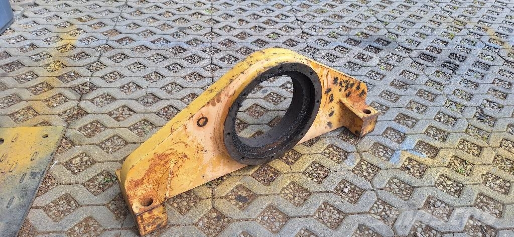 Furukawa obudowa mostu plus zawiesia tył 355 365 ZF 415 轴