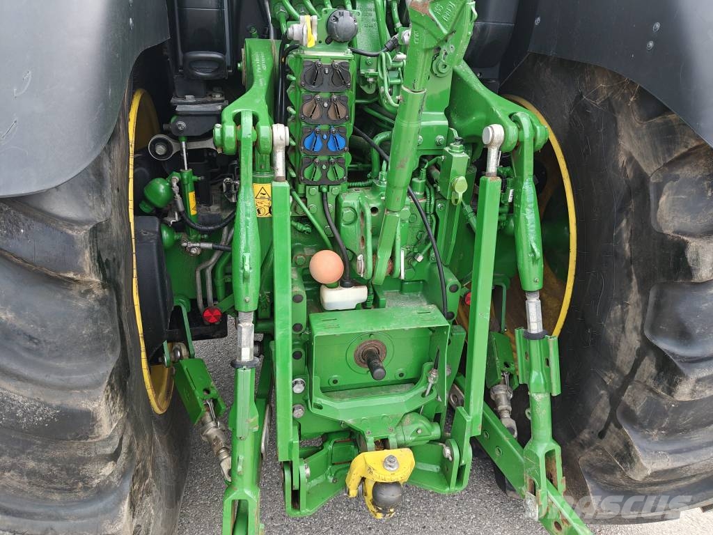 John Deere 6R 215 Tractores