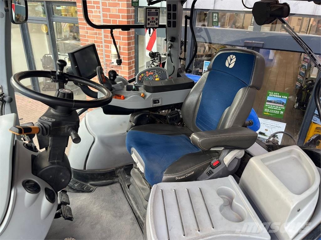 New Holland T7.270 Traktori