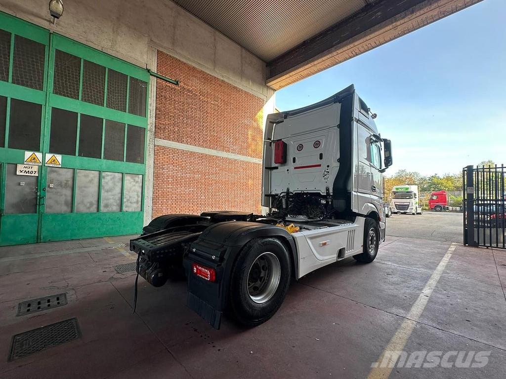 Mercedes-Benz ACTROS 1853 Τράκτορες