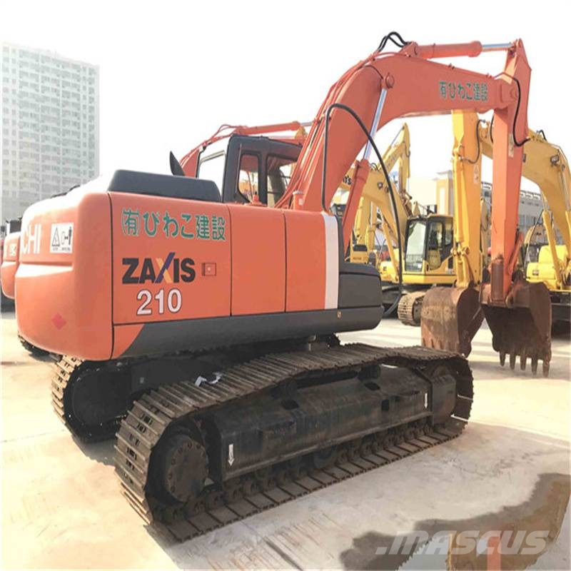 Hitachi ZX 210 LC H حفارات زحافة