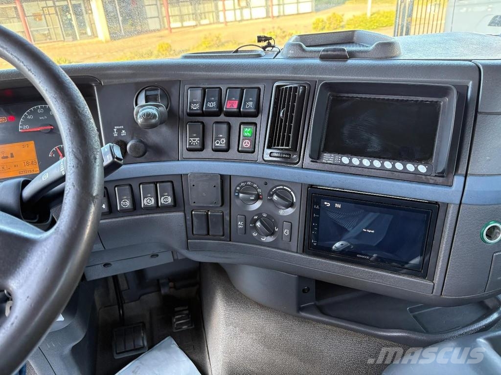 Volvo FH 400 + HIAB 377EP-5 HIPRO + 8X2 STEERING + EURO 훅 리프트 트럭