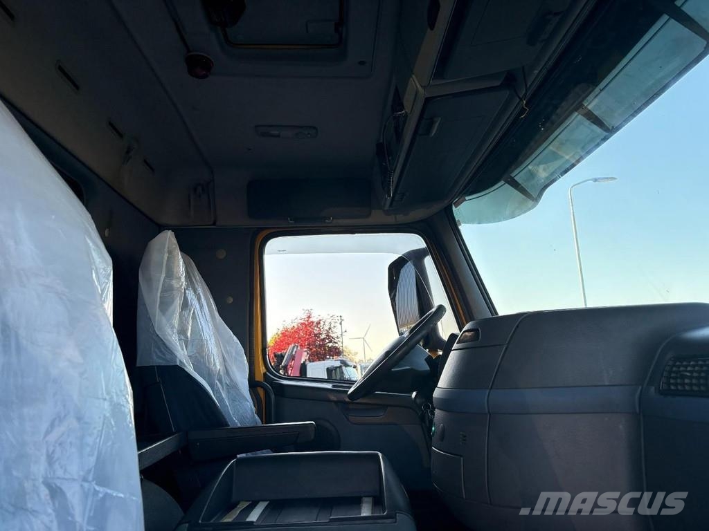 Volvo FH 400 + HIAB 377EP-5 HIPRO + 8X2 STEERING + EURO 훅 리프트 트럭