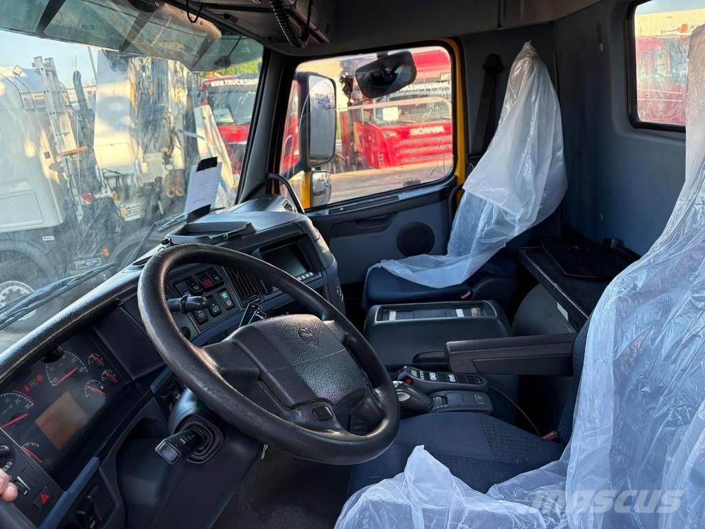 Volvo FH 400 + HIAB 377EP-5 HIPRO + 8X2 STEERING + EURO 훅 리프트 트럭