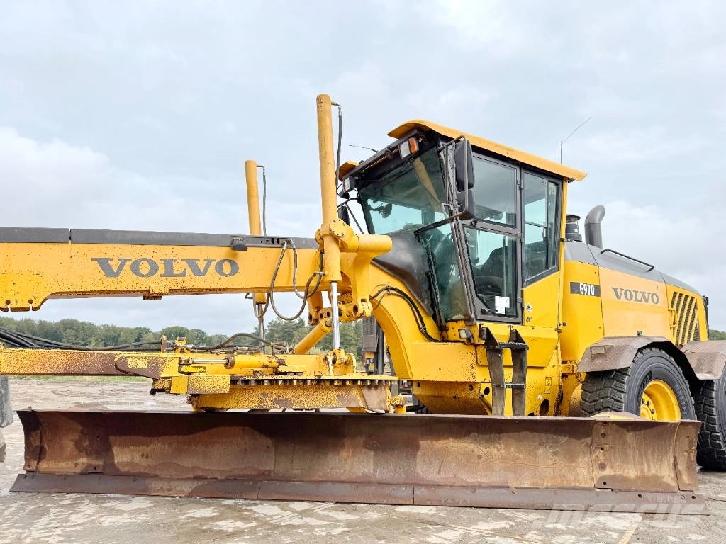Volvo G970 - 5.5 Meter Blade / EPA Certified Grader