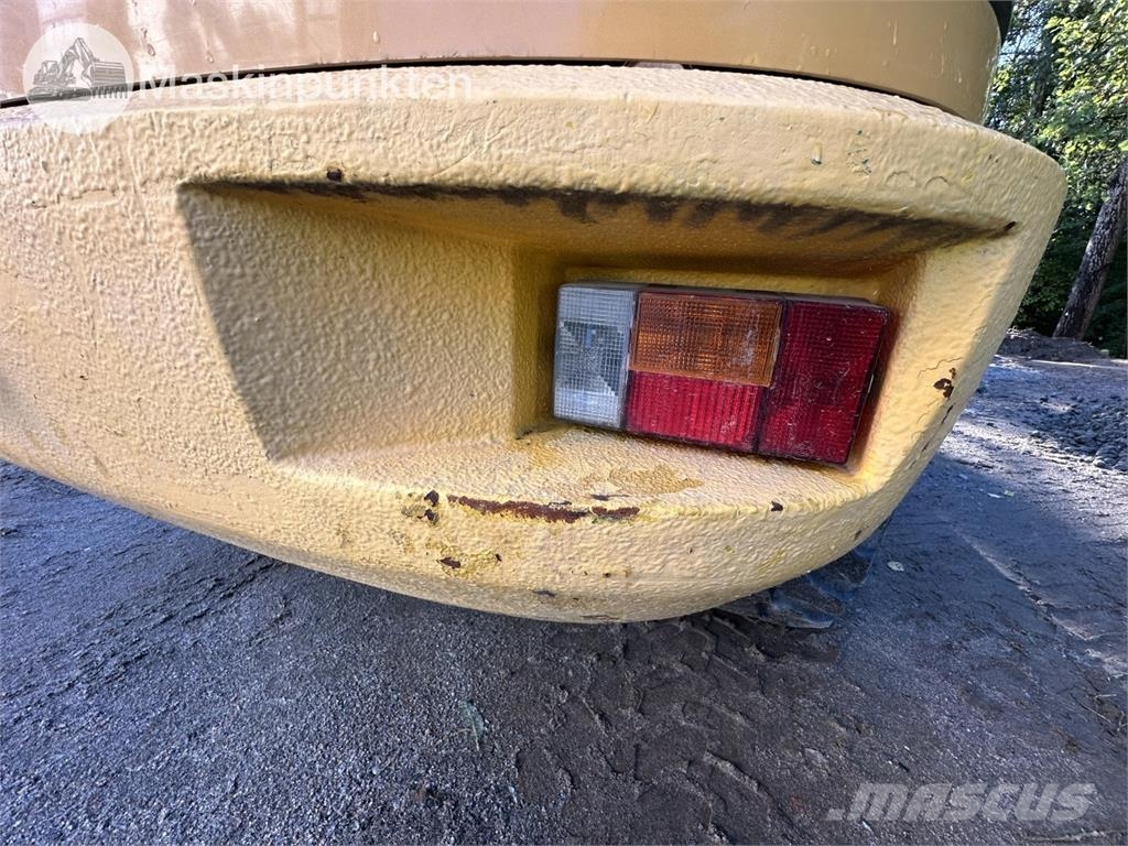 Volvo L32Z Kolesni nakladalci