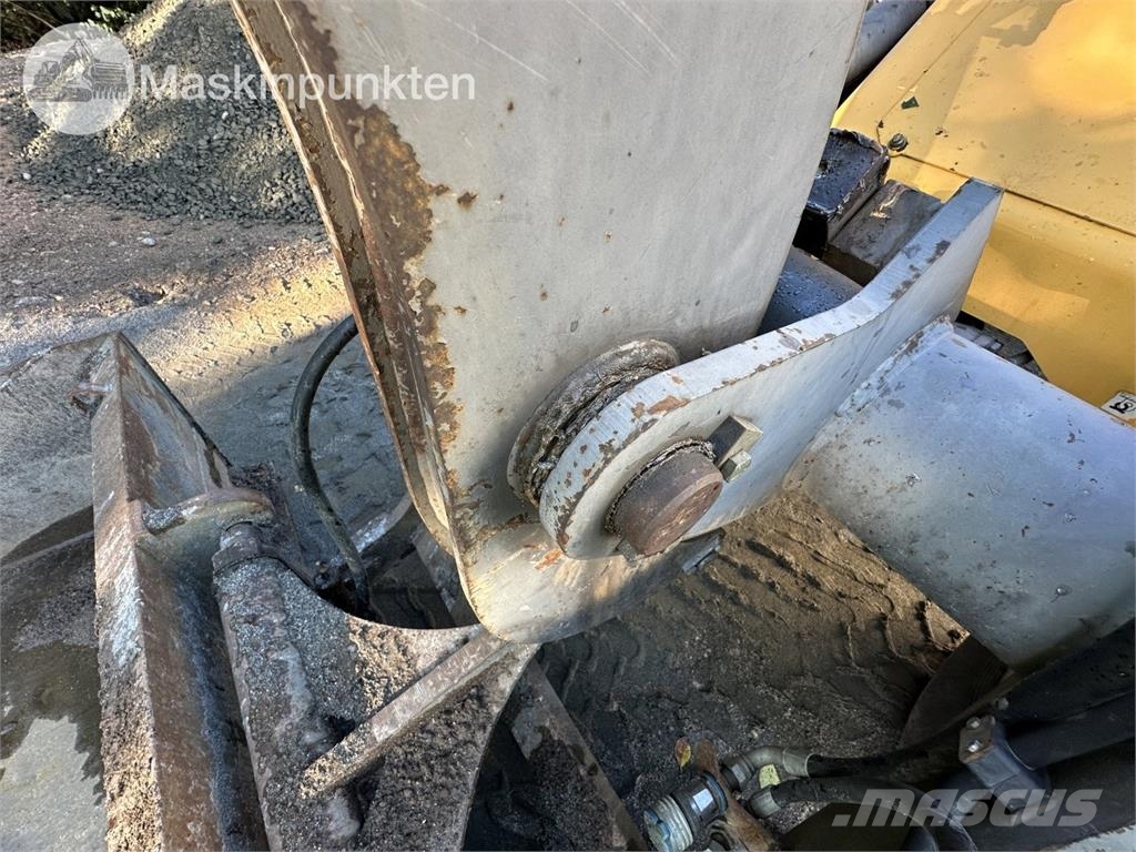 Volvo L32Z Kolesni nakladalci