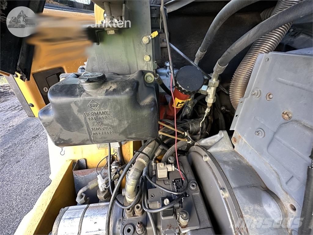 Volvo L32Z Kolesni nakladalci