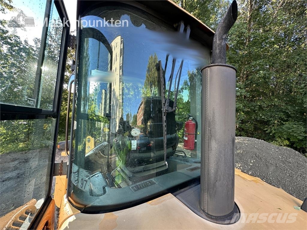 Volvo L32Z Kolesni nakladalci