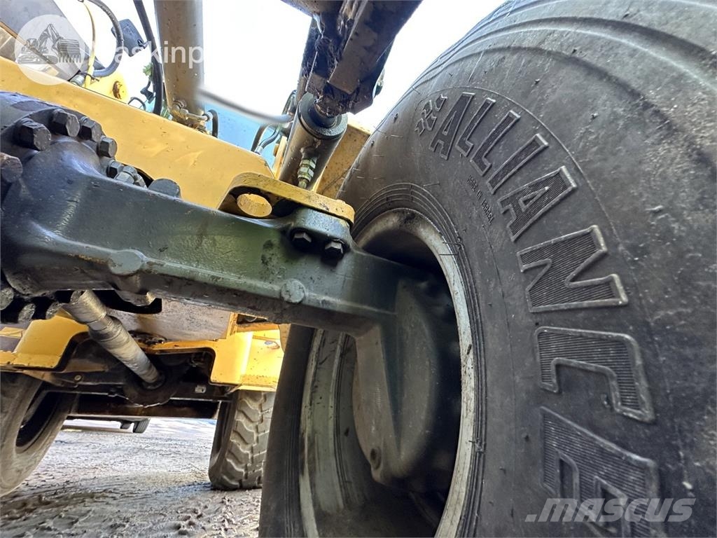 Volvo L32Z Kolesni nakladalci