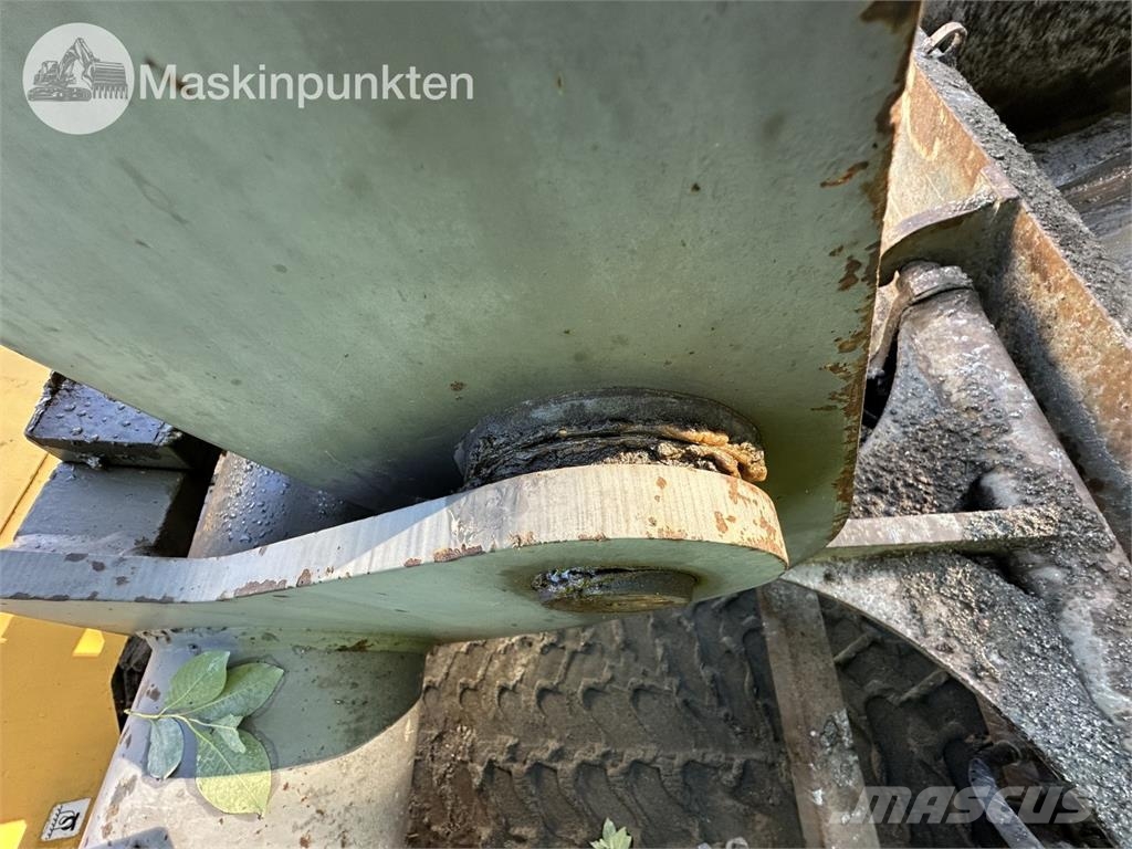 Volvo L32Z Kolesni nakladalci