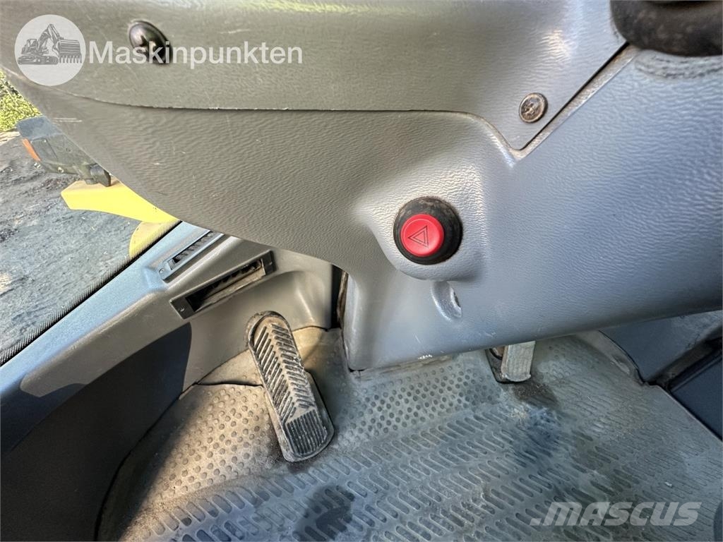 Volvo L32Z Kolesni nakladalci